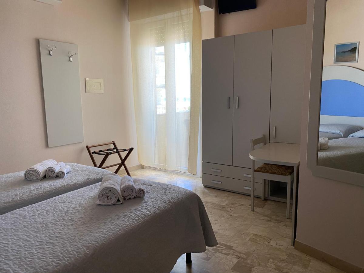 Hotel Moderno - Bed & Breakfast Червія Екстер'єр фото