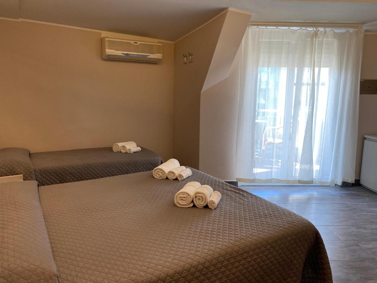 Hotel Moderno - Bed & Breakfast Червія Екстер'єр фото