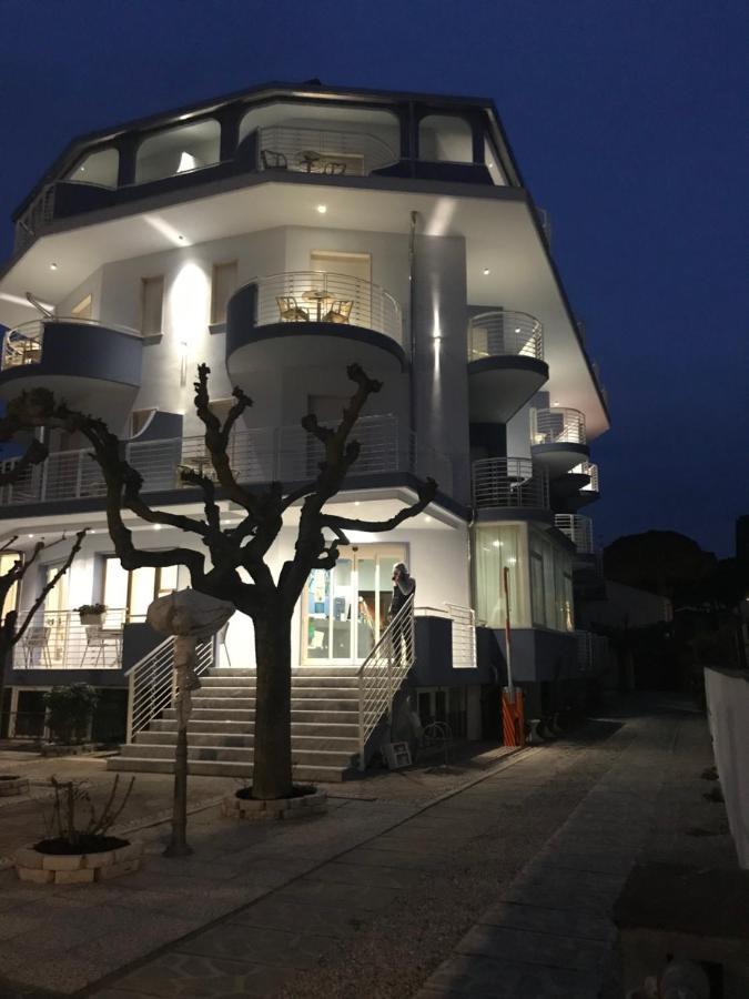 Hotel Moderno - Bed & Breakfast Червія Екстер'єр фото