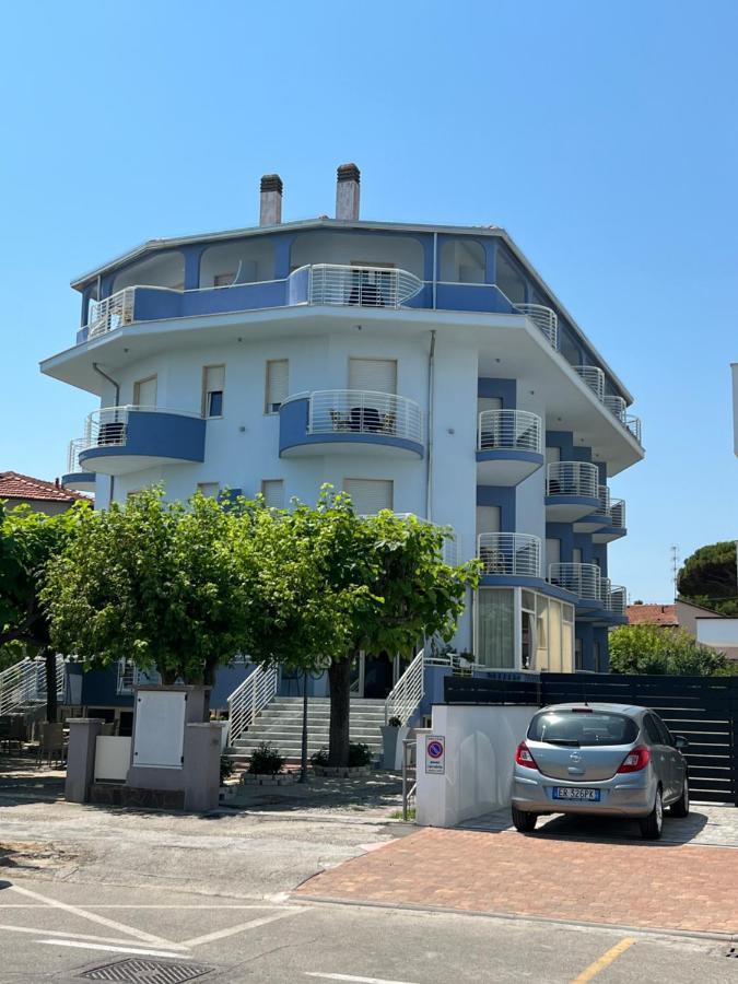 Hotel Moderno - Bed & Breakfast Червія Екстер'єр фото