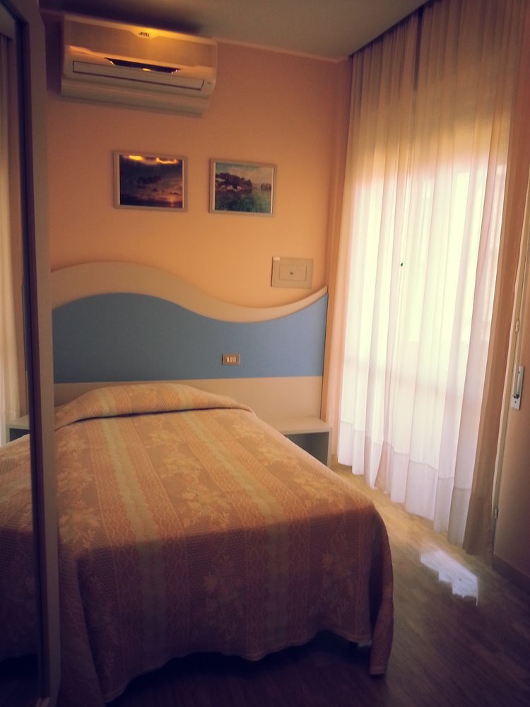 Hotel Moderno - Bed & Breakfast Червія Екстер'єр фото